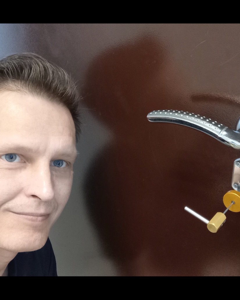 Мастер Евгений